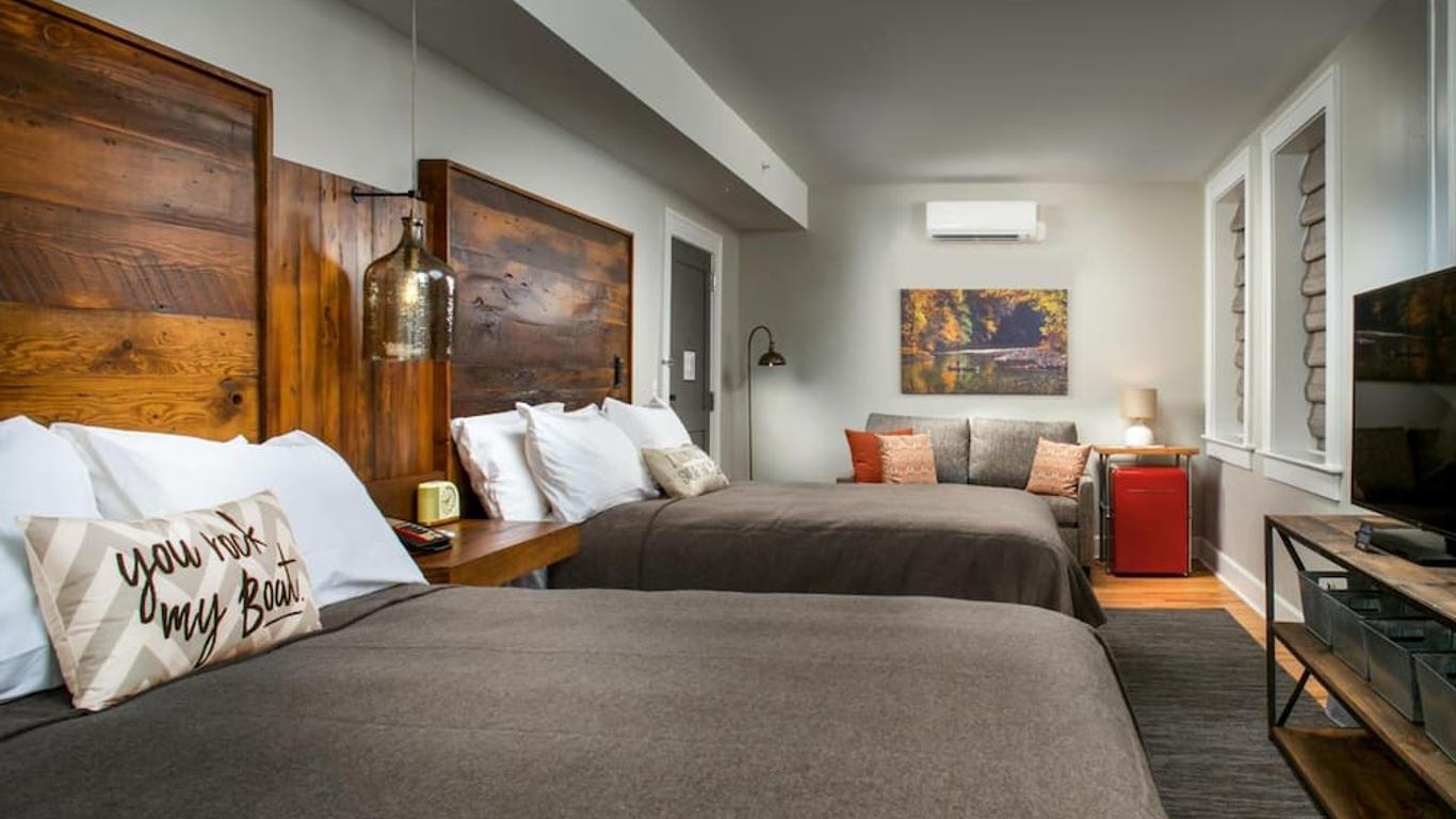 Western Front Hotel