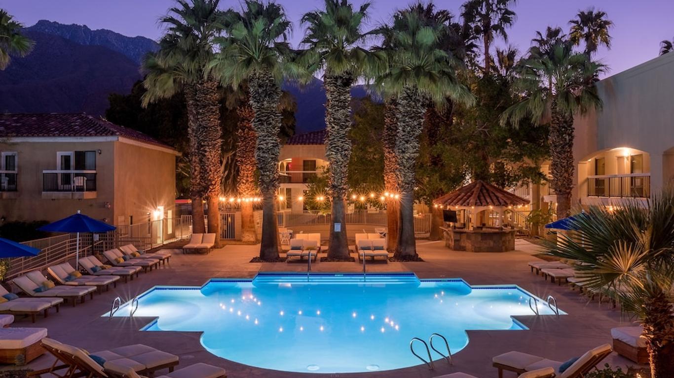 L3 Oasis Hotel