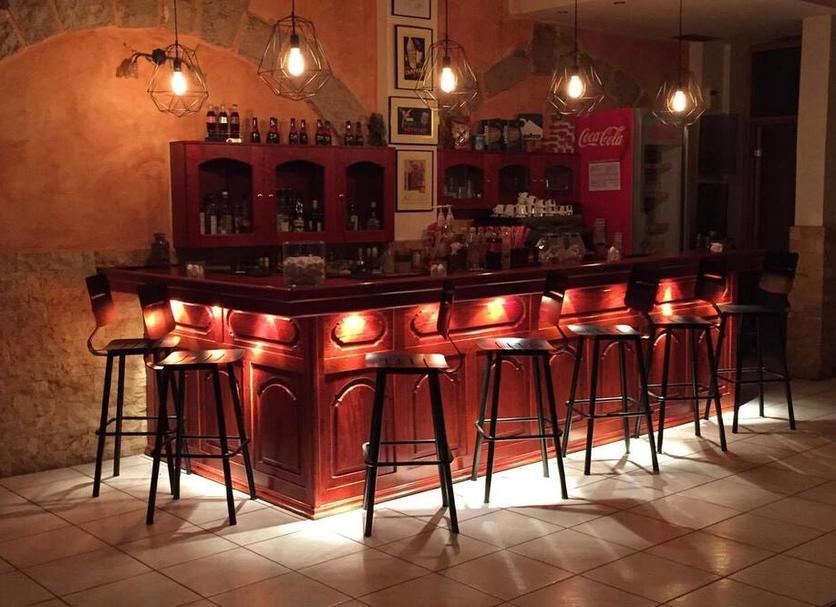 Bar Photo