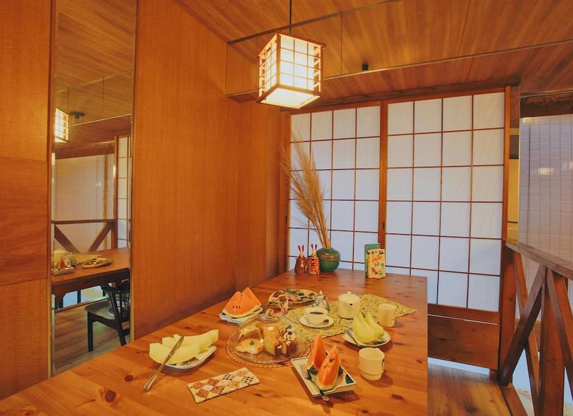 Dining room Photo