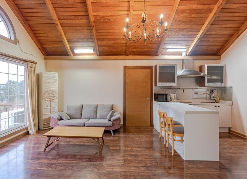 Kitchen Photo
