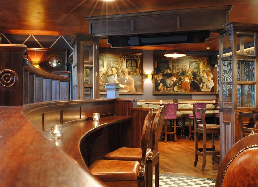 Bar Photo
