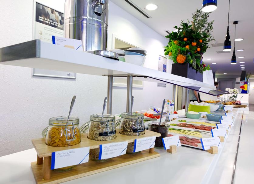 Buffet Photo