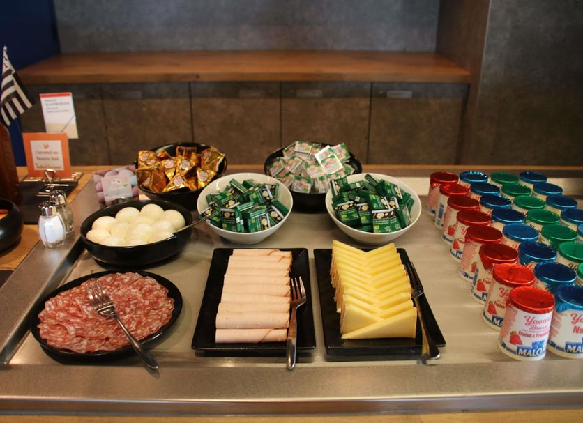 Buffet Photo