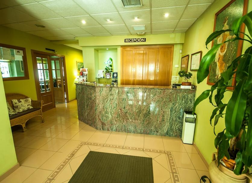 Front desk Photo