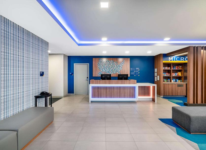 Front desk Photo
