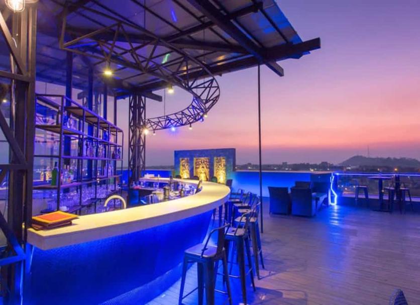 Bar Photo
