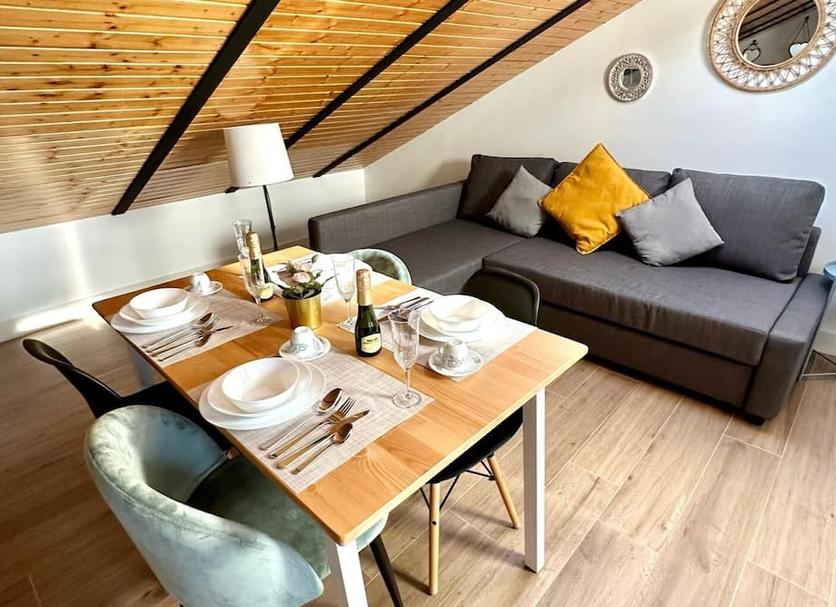 Dining room Photo