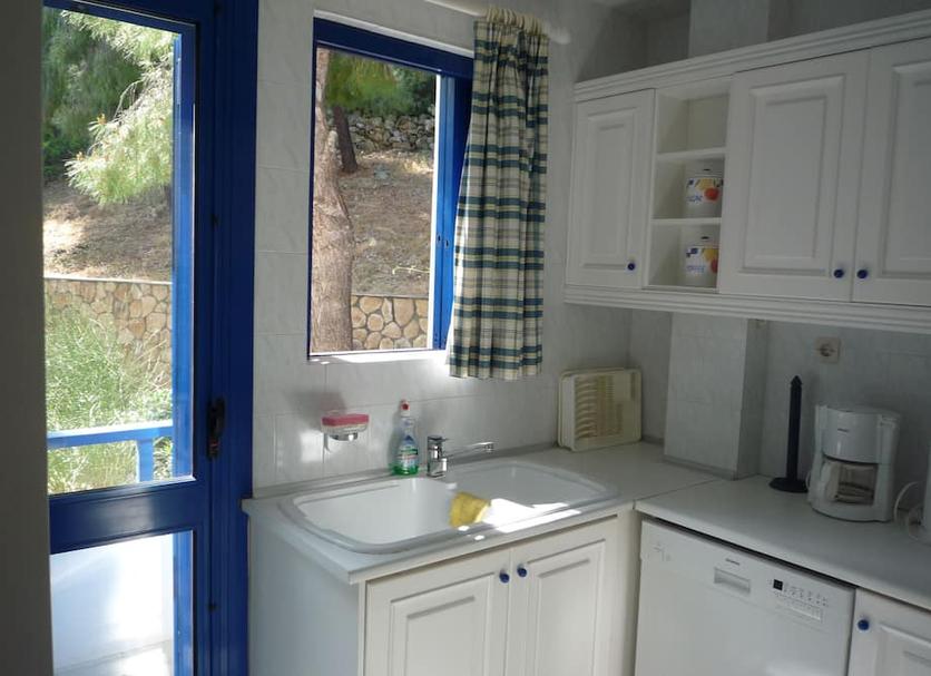 Kitchen Photo
