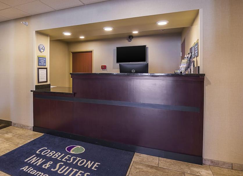 Front desk Photo