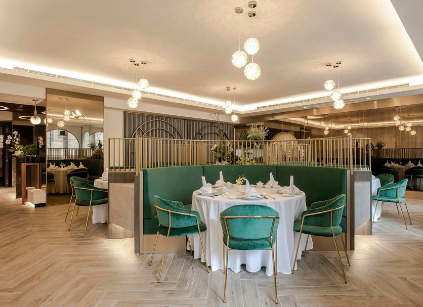 Restaurant Photo