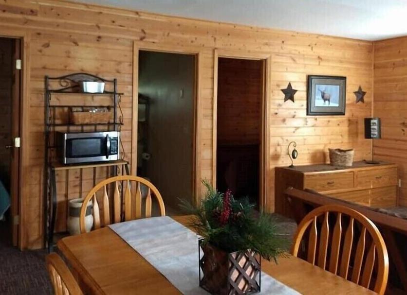 Dining room Photo