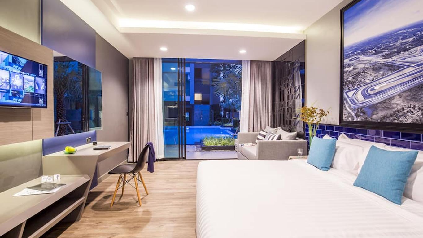 The Crystal Hotel Buriram
