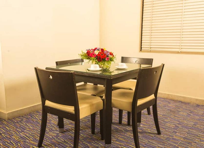 Dining room Photo