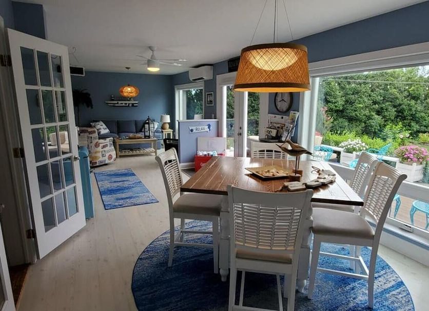 Dining room Photo