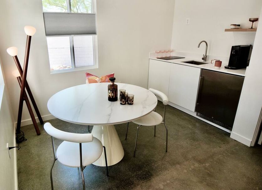 Dining room Photo