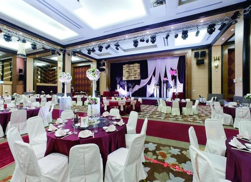 Banquet hall Photo