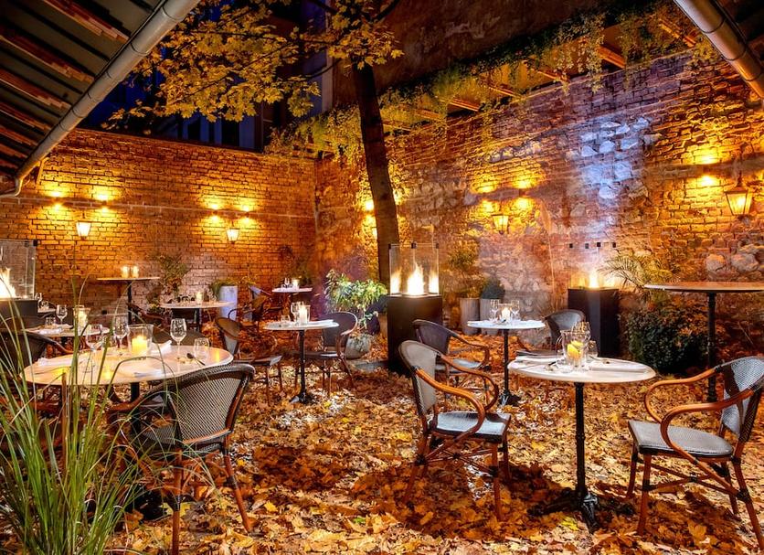 Restaurant Photo