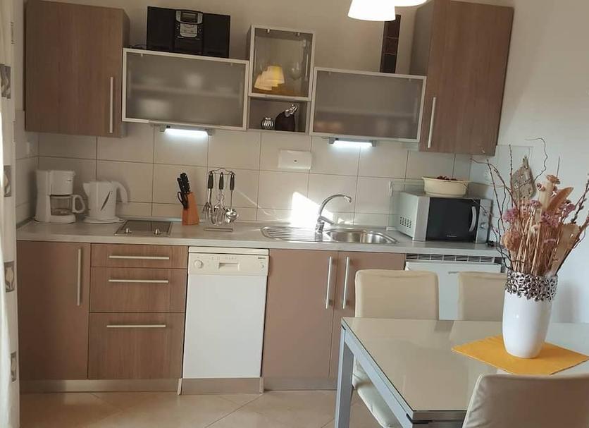 Kitchen Photo