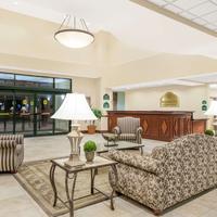 Wingate by Wyndham Lafayette Airport
