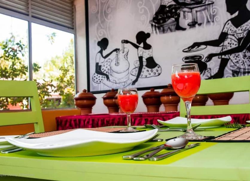 Dining room Photo