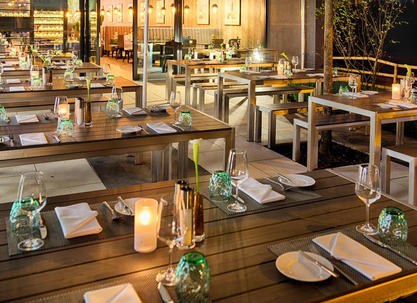 Restaurant Photo