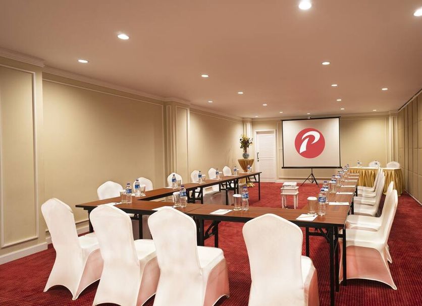 Conference room Photo