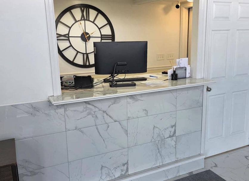 Front desk Photo