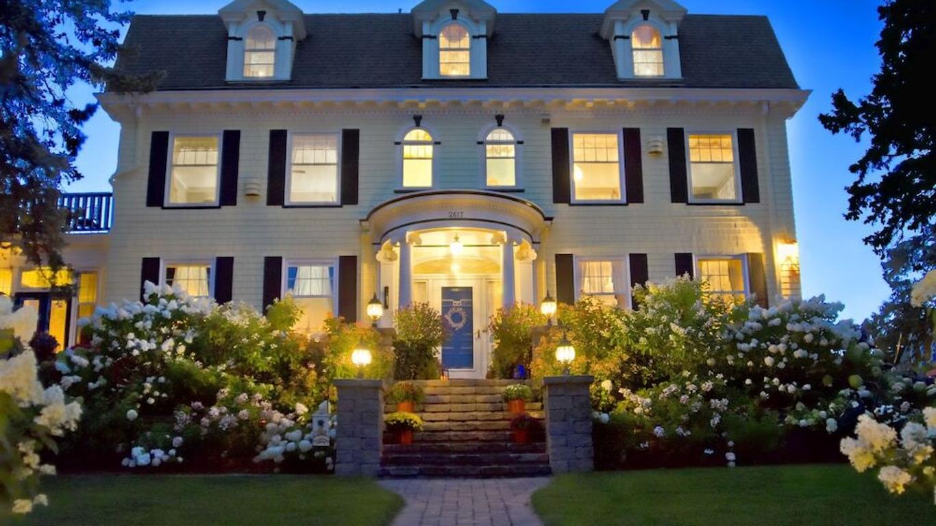 A G Thomson House Bed and Breakfast