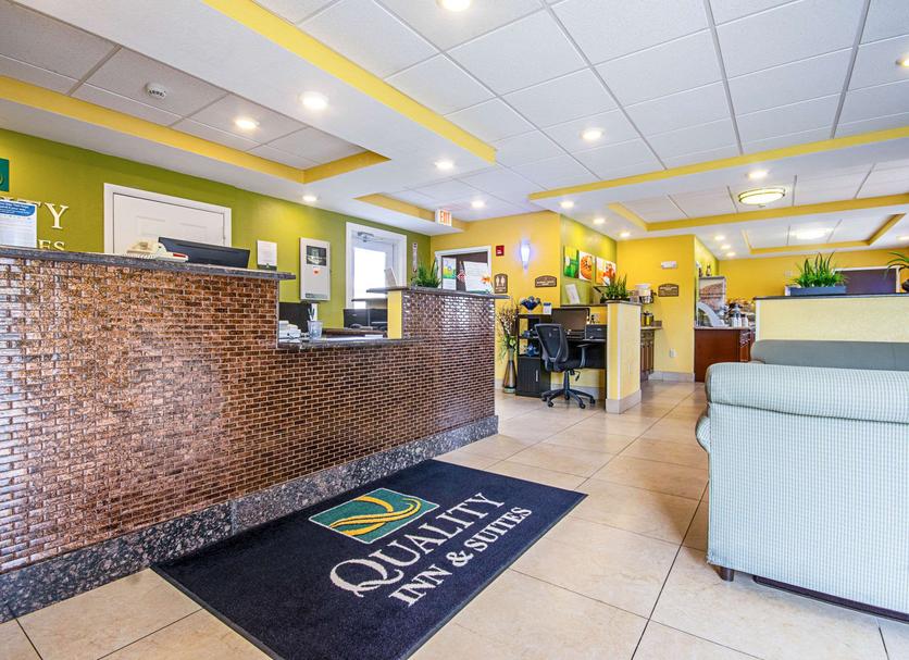 Front desk Photo