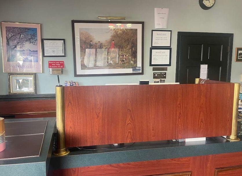 Front desk Photo