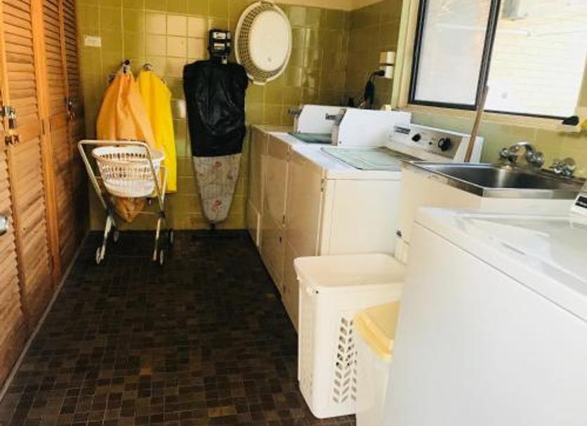 Laundry facility Photo