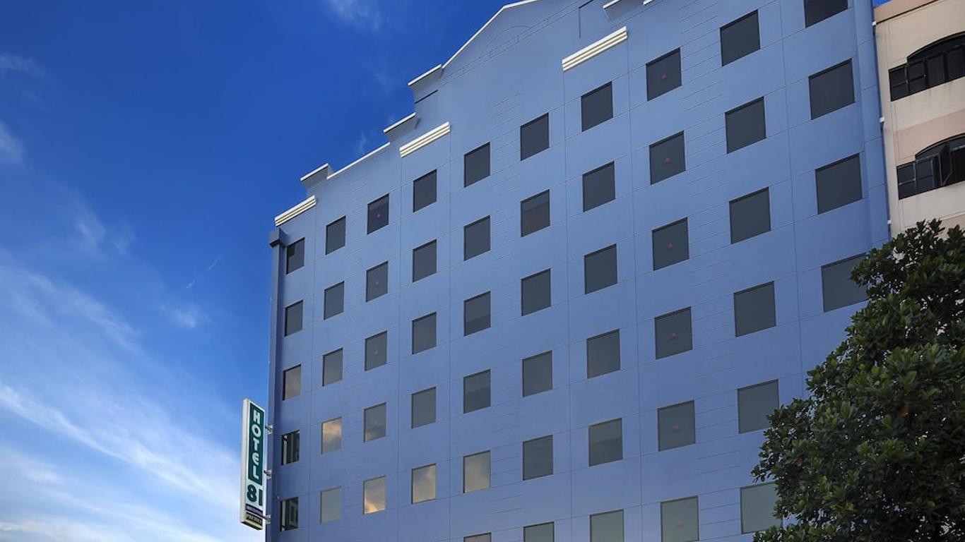 Hotel 81 Premier Hollywood