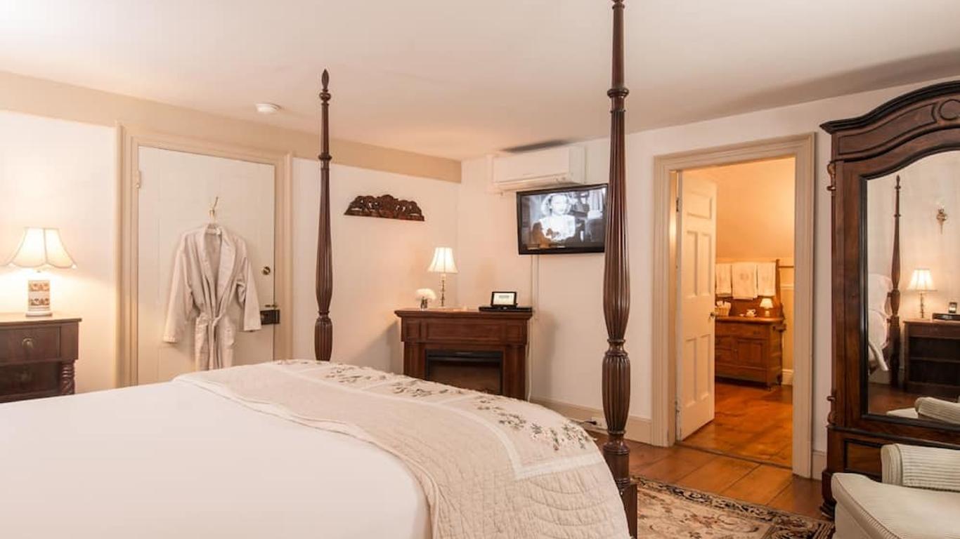 Caldwell House Bed & Breakfast