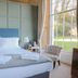 Laston House, Ilfracombe: bright guest room with double bed, large window and garden view