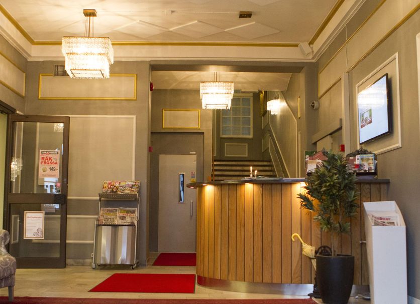 Front desk Photo