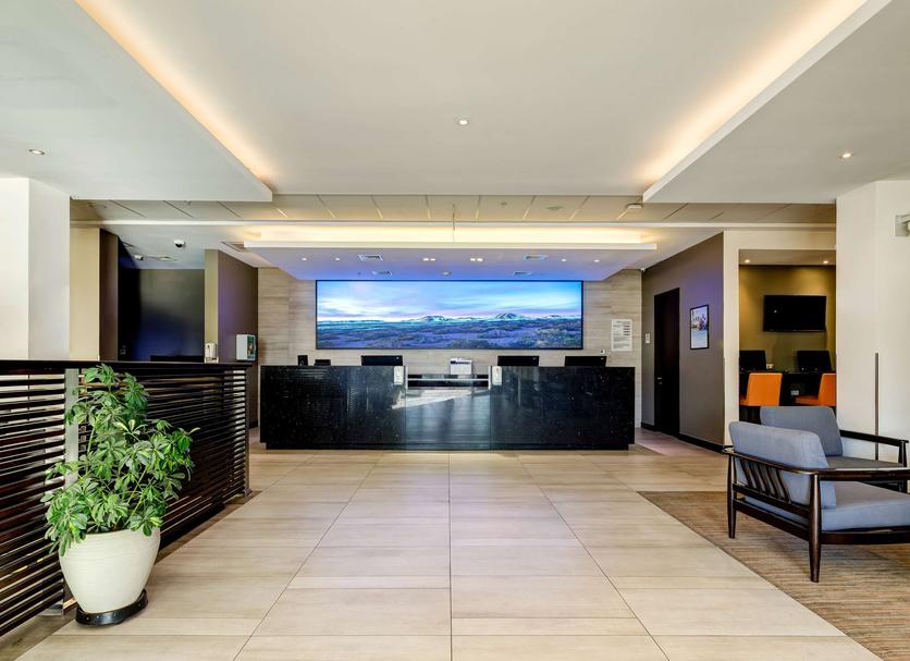 Front desk Photo