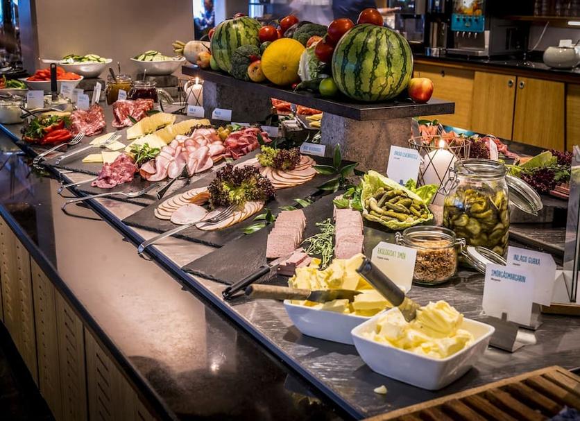 Buffet Photo