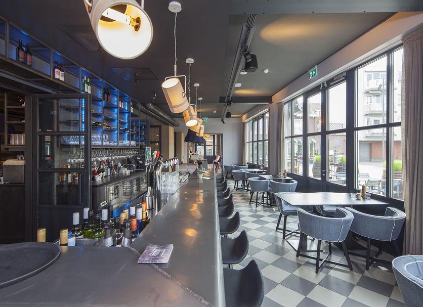 Bar Photo