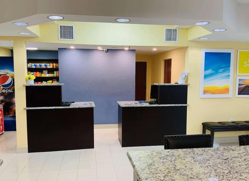 Front desk Photo
