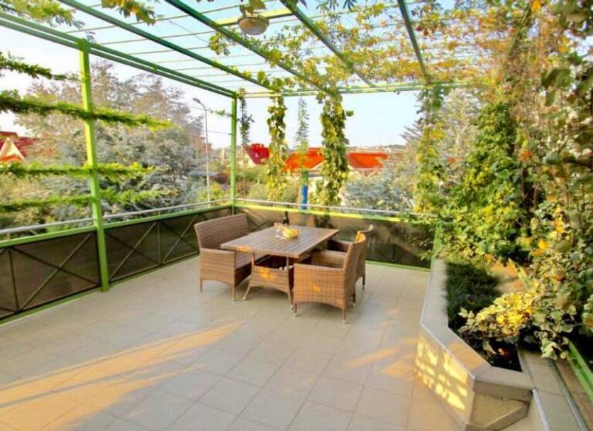 Balcony Photo