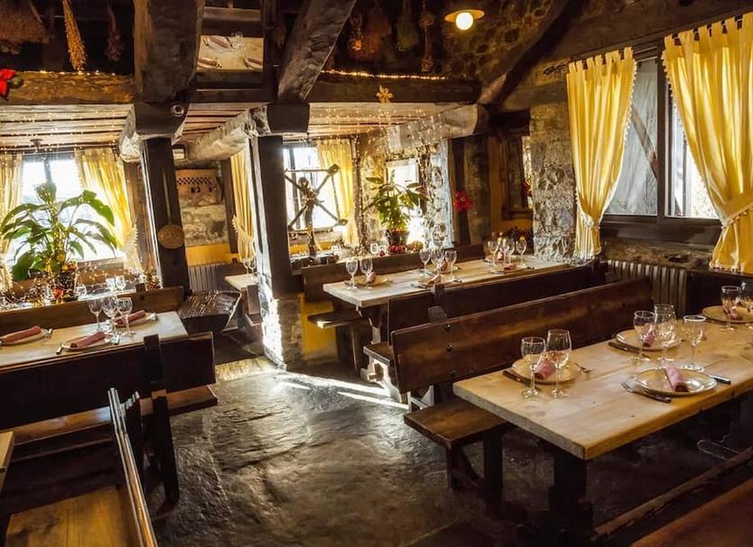 Restaurant Photo