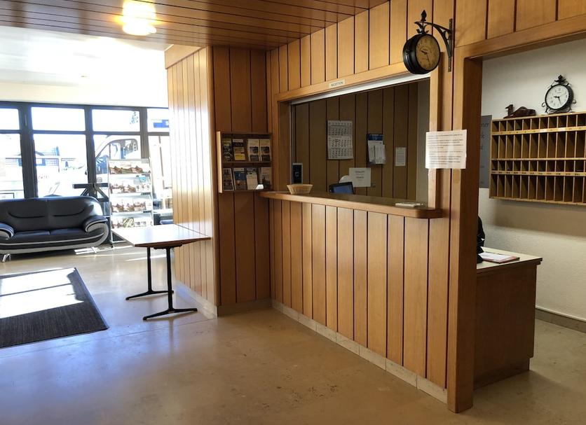 Front desk Photo