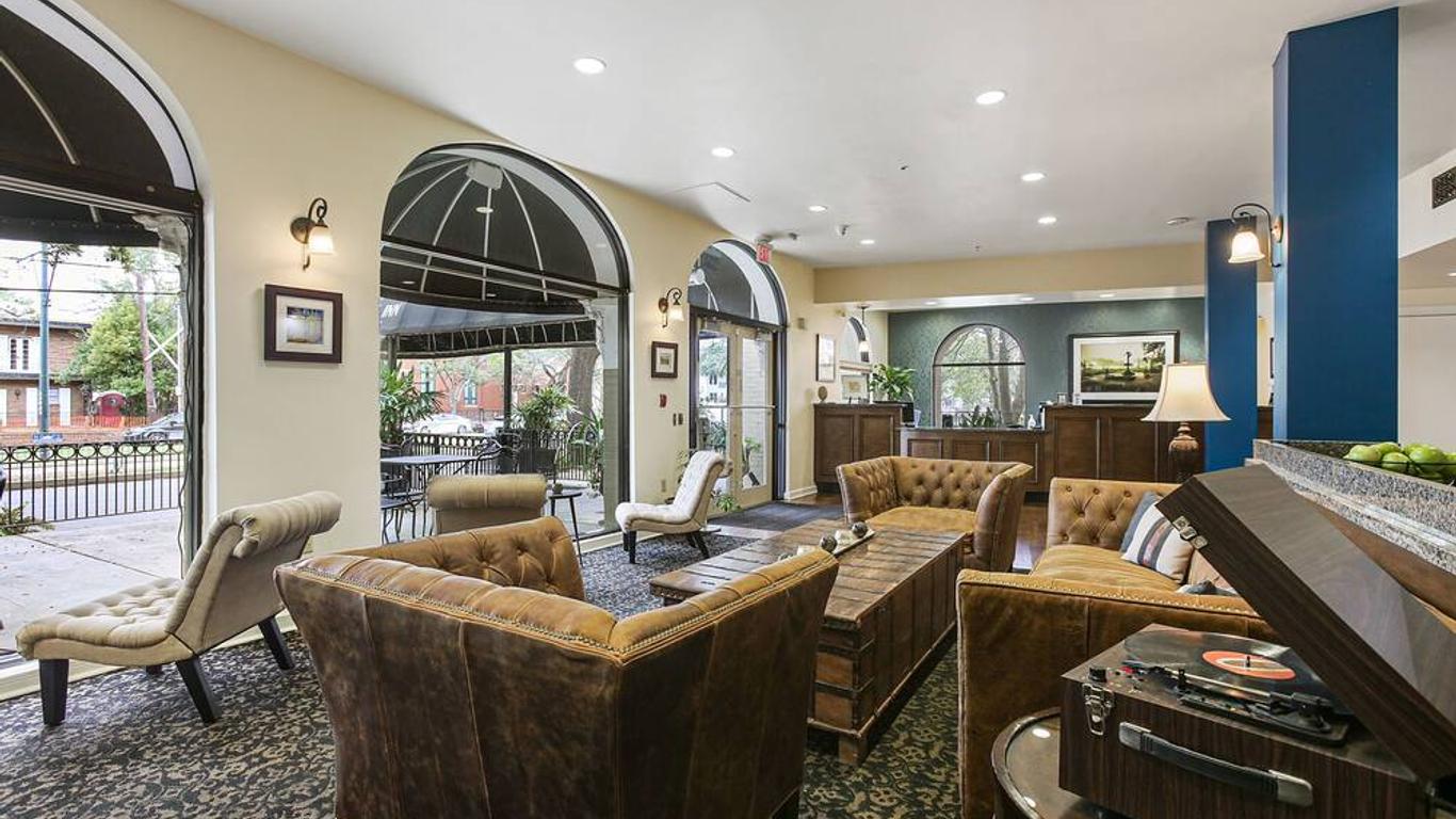 St Charles Inn, Superior Hotel