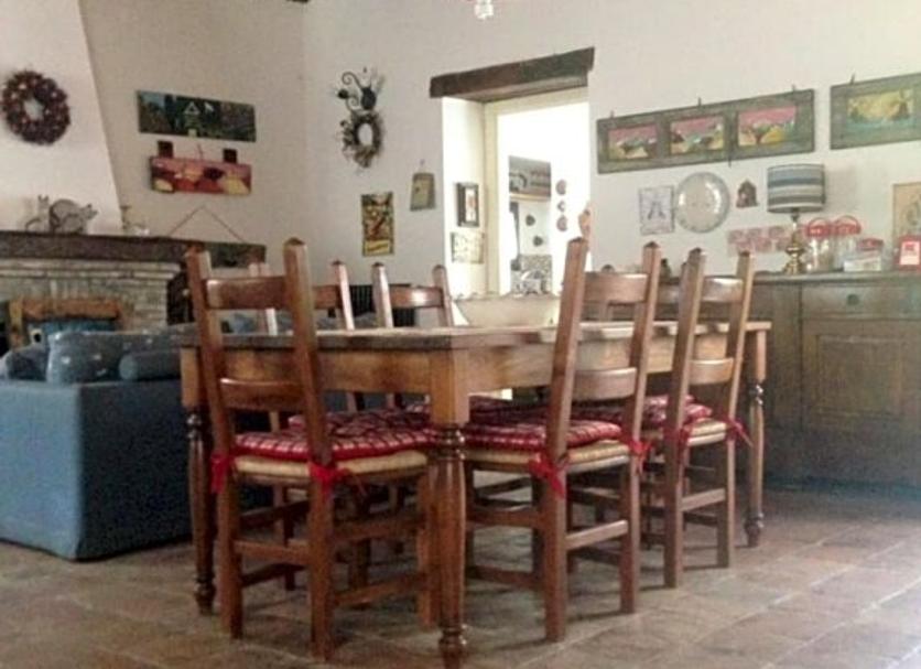 Dining room Photo