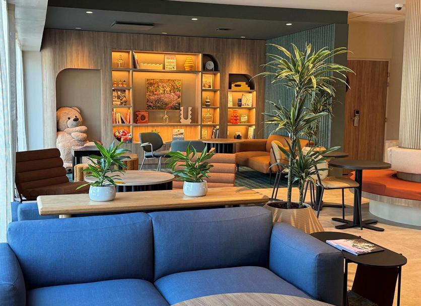 Lounge Photo