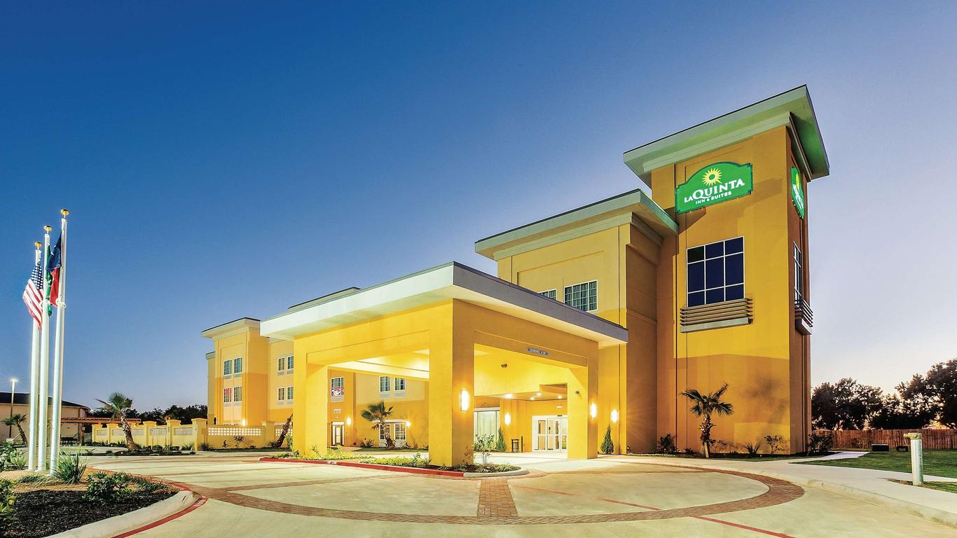 La Quinta Inn & Suites by Wyndham Cotulla