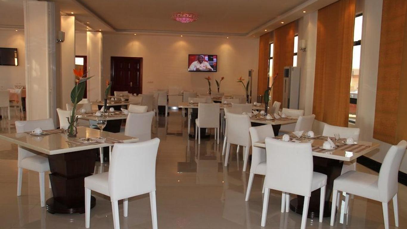 Hotel Ritz Lauca