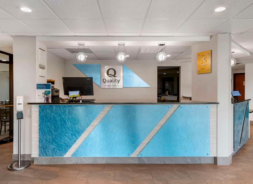 Front desk Photo