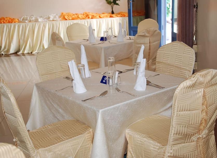 Banquet hall Photo